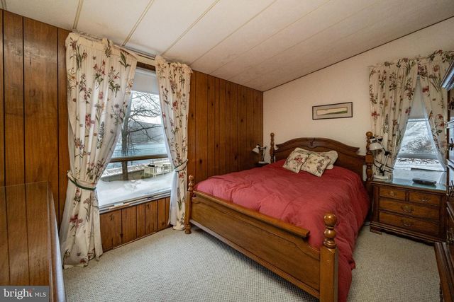 16 LEMLEY, Oakland, MD 21550