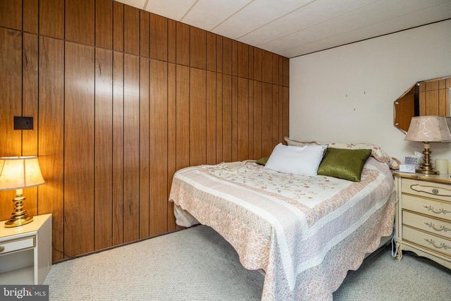 16 LEMLEY, Oakland, MD 21550