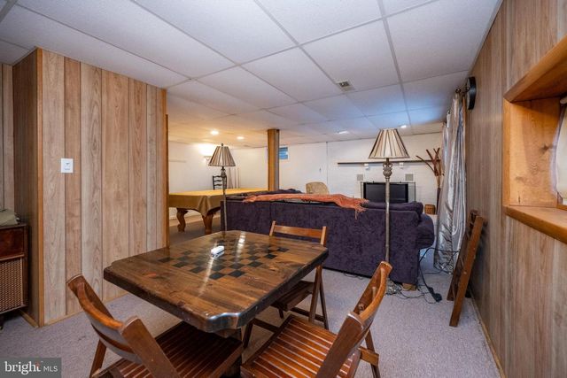 16 LEMLEY, Oakland, MD 21550