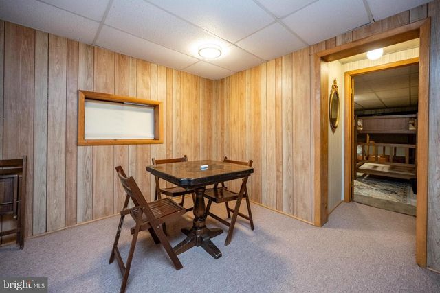 16 LEMLEY, Oakland, MD 21550