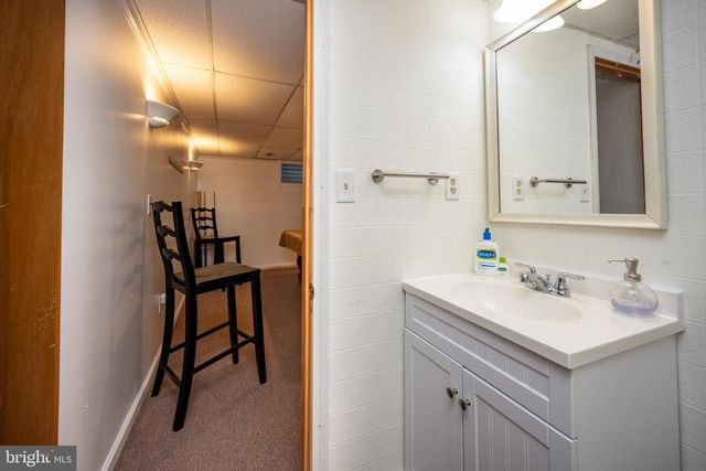 16 LEMLEY, Oakland, MD 21550