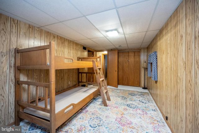 16 LEMLEY, Oakland, MD 21550