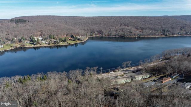 16 LEMLEY, Oakland, MD 21550