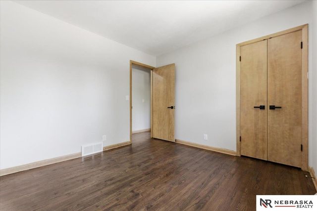 9212 Manderson Street, Omaha, NE 68134