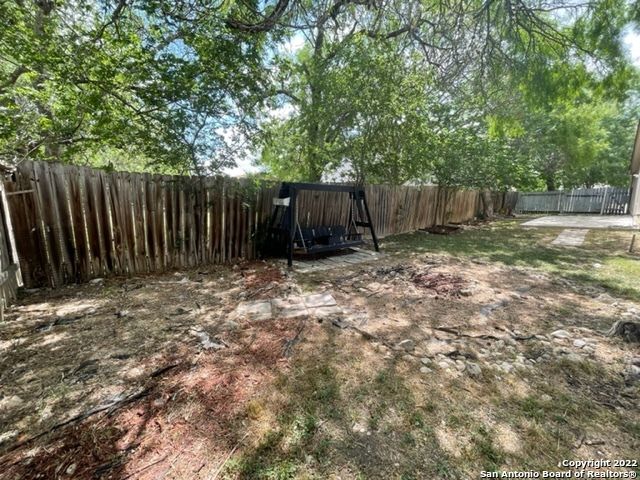 2167 MOSSY CREEK DR, San Antonio, TX 78245