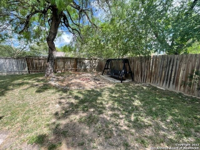2167 MOSSY CREEK DR, San Antonio, TX 78245