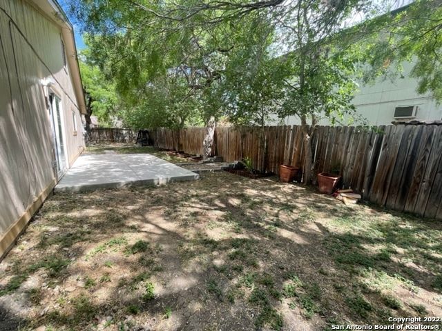 2167 MOSSY CREEK DR, San Antonio, TX 78245