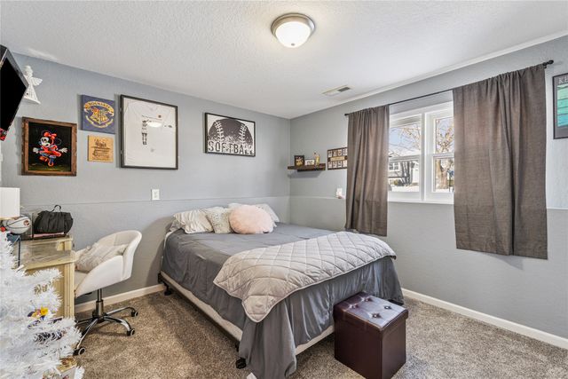 700 NE 6th Street, Grimes, IA 50111