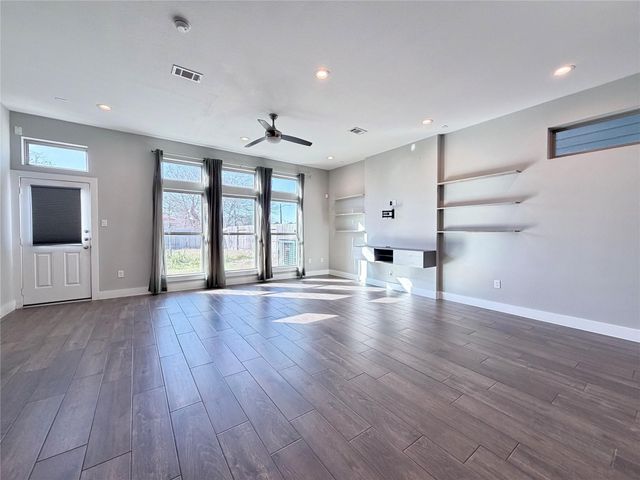 8404 Safeguard Street, Houston, TX 77051