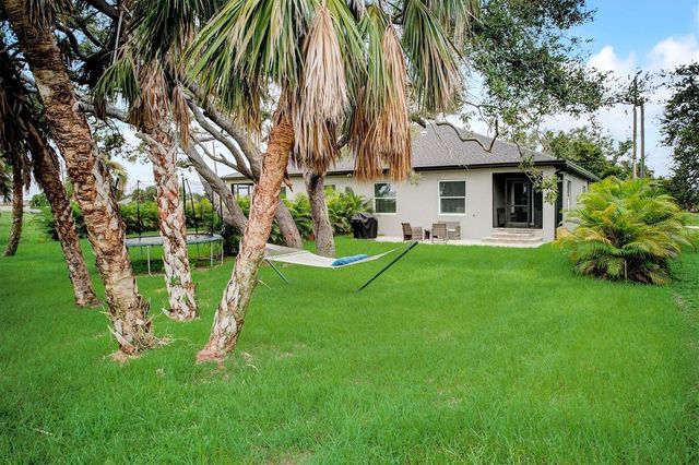338 BOUNDARY BOULEVARD, Rotonda West, FL 33947