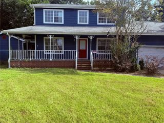 210 E E North Street, Livingston, TX 77351