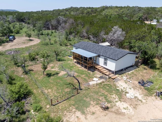 605 Seth Circle, Bandera, TX 78003