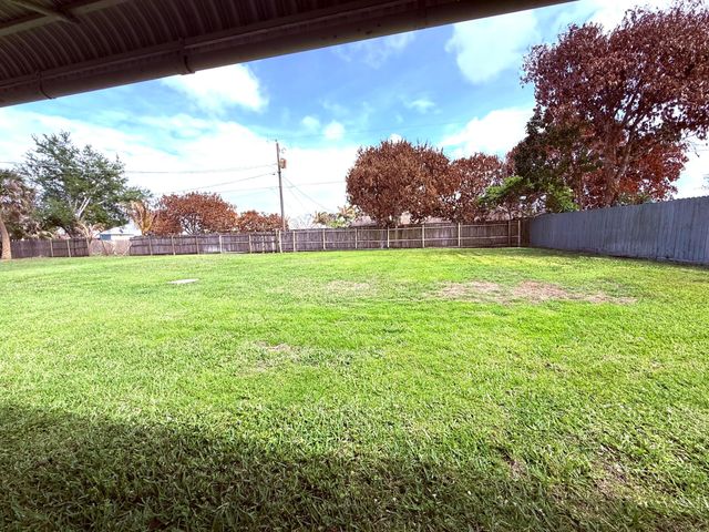 532 SE Brookside Terrace, Port St. Lucie, Port St Lucie, FL 34983