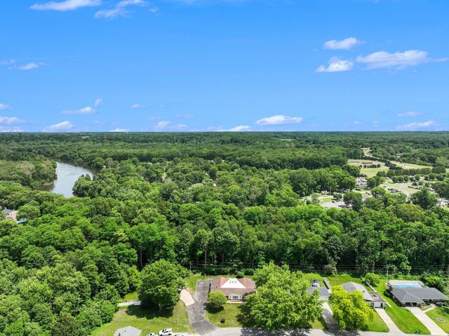 362 E Washington Street, Berrien Springs, MI 49103