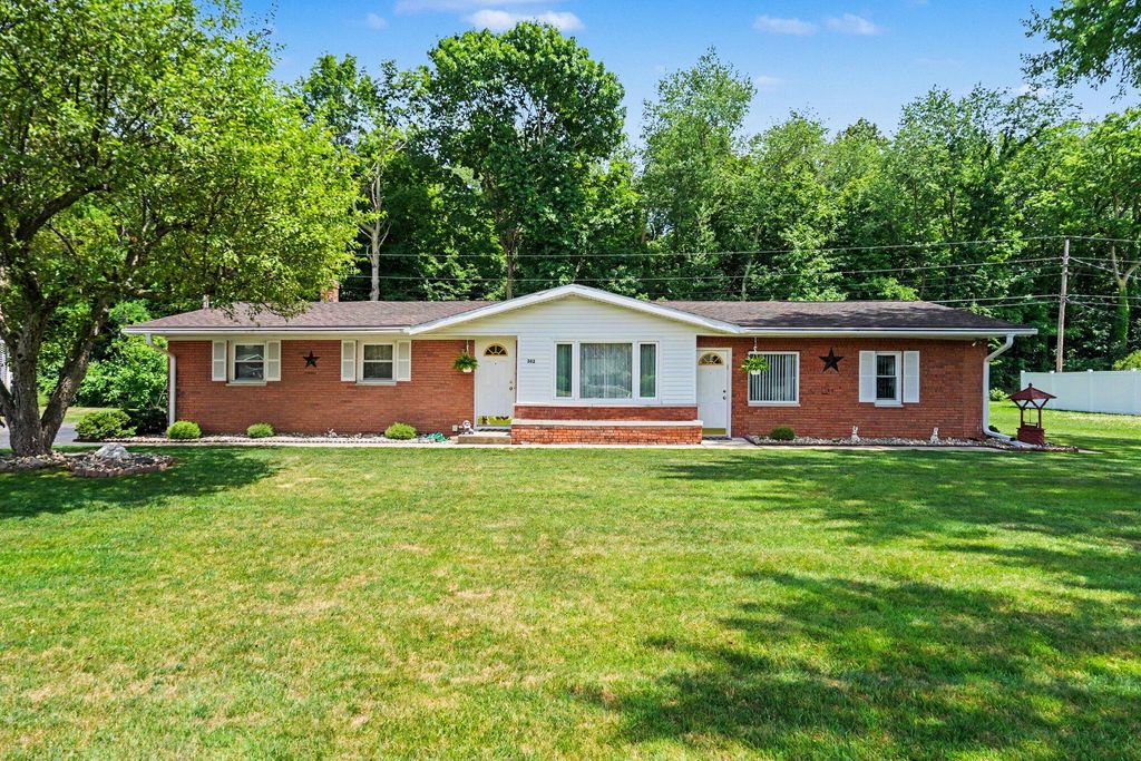 362 E Washington Street, Berrien Springs, MI 49103