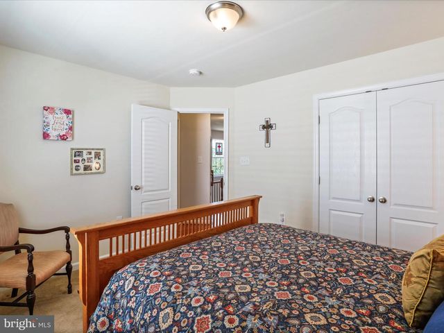 1241 N FAIRFAX BLVD, Ranson, WV 25438