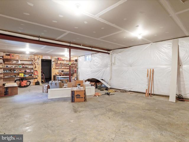 1241 N FAIRFAX BLVD, Ranson, WV 25438