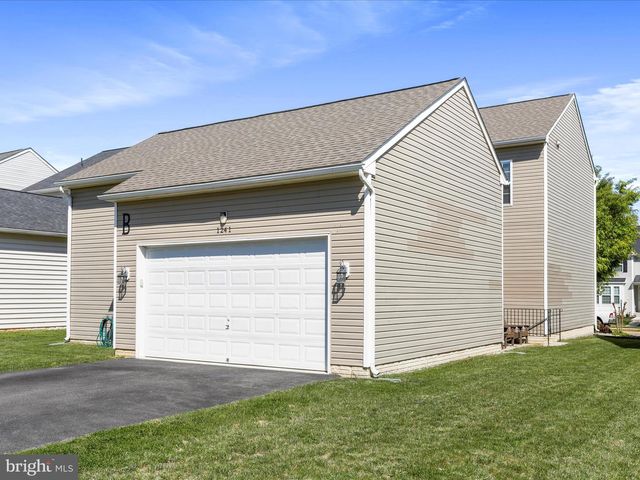 1241 N FAIRFAX BLVD, Ranson, WV 25438