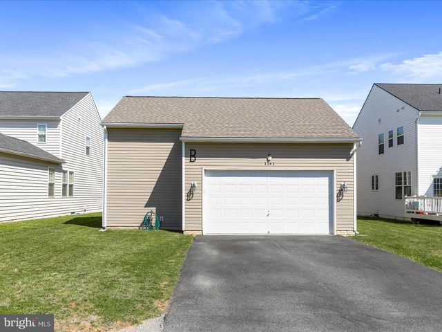 1241 N FAIRFAX BLVD, Ranson, WV 25438