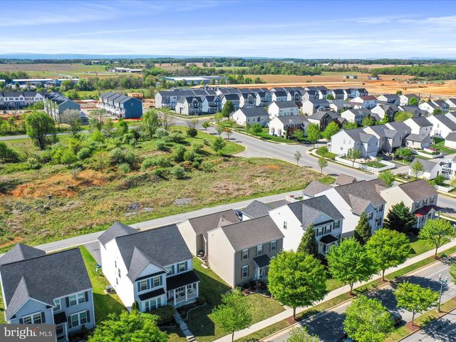 1241 N FAIRFAX BLVD, Ranson, WV 25438