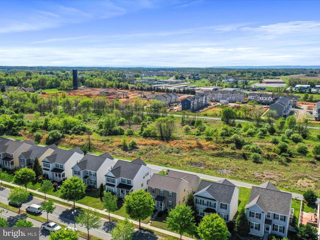 1241 N FAIRFAX BLVD, Ranson, WV 25438