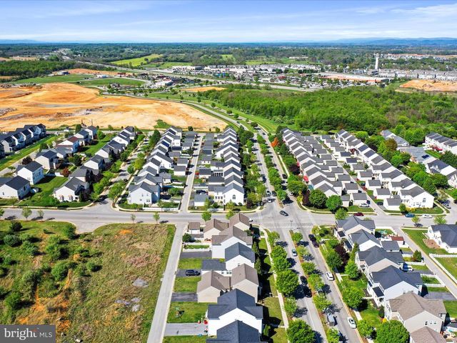 1241 N FAIRFAX BLVD, Ranson, WV 25438