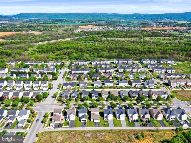 1241 N FAIRFAX BLVD, Ranson, WV 25438