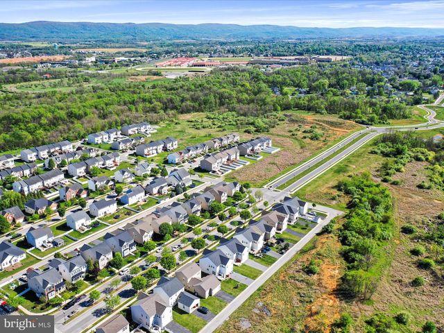 1241 N FAIRFAX BLVD, Ranson, WV 25438