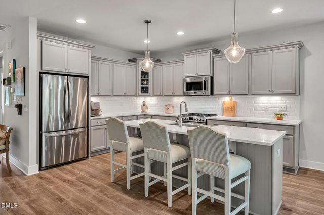63 N Rosebank Drive, Chapel Hill, NC 27516