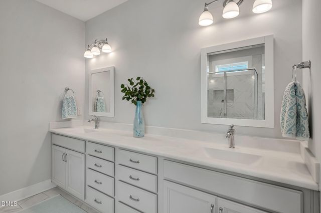 63 N Rosebank Drive, Chapel Hill, NC 27516