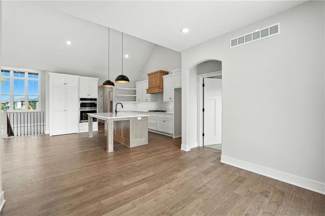 4264 Lake Shore Court, Basehor, KS 66007