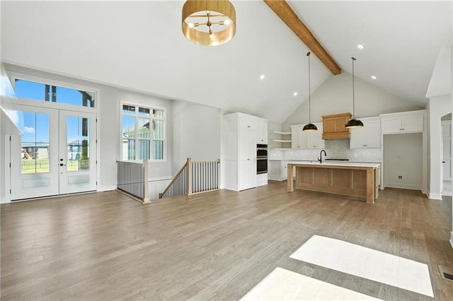 4264 Lake Shore Court, Basehor, KS 66007