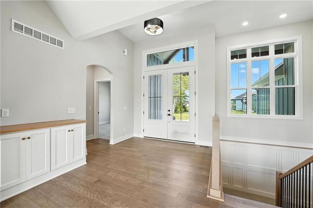 4264 Lake Shore Court, Basehor, KS 66007