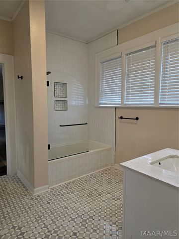 2481 E Cloverdale Park, Montgomery, AL 36106