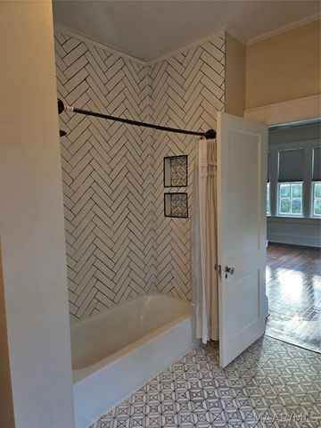 2481 E Cloverdale Park, Montgomery, AL 36106