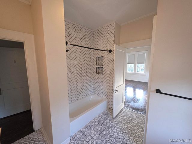 2481 E Cloverdale Park, Montgomery, AL 36106