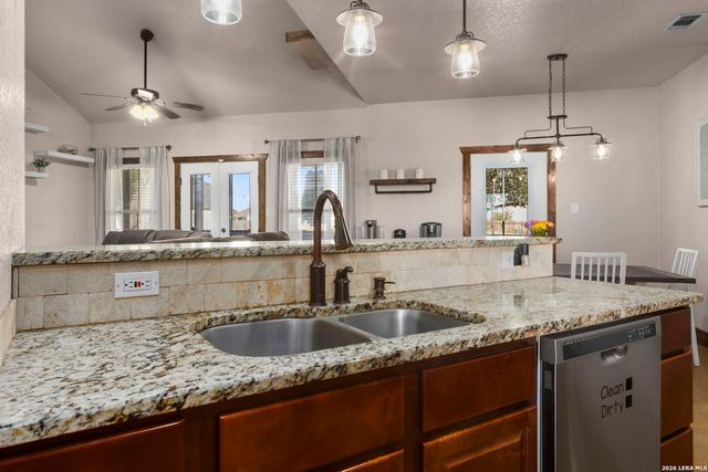 193 County Road 271, Rio Medina, TX 78066