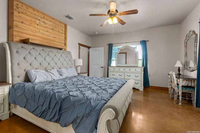 193 County Road 271, Rio Medina, TX 78066