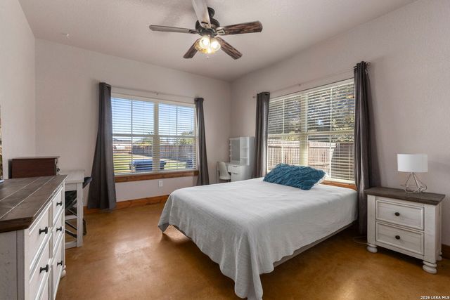 193 County Road 271, Rio Medina, TX 78066