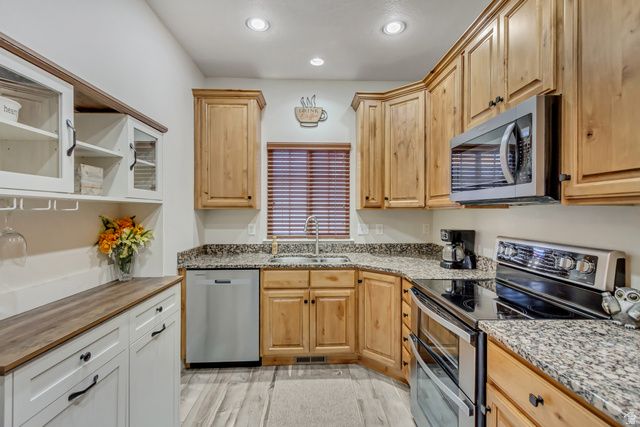 622 E WYNGATE POINTE LN, Draper, UT 84020