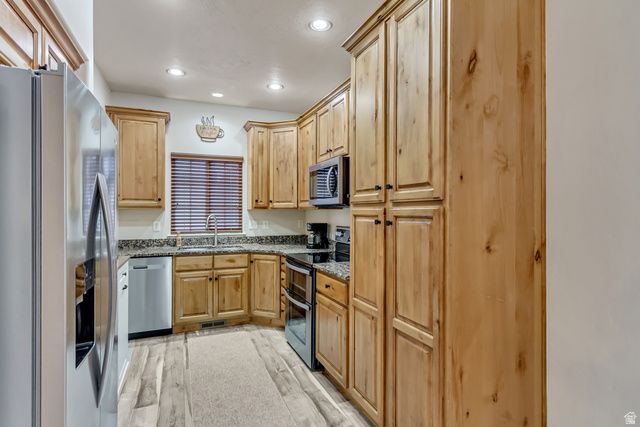 622 E WYNGATE POINTE LN, Draper, UT 84020