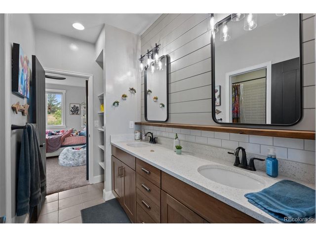 7979 S Jackson Gap St, Aurora, CO 80016