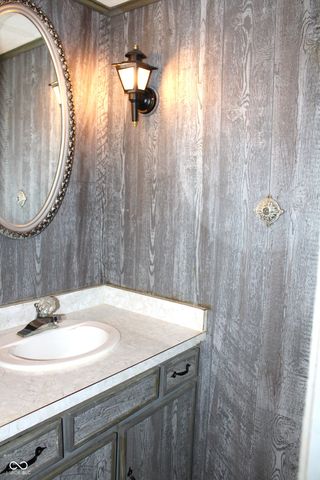 1982 W 100 N, Franklin, IN 46131