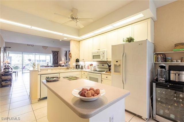 24655 Canary Island CT 202, Bonita Springs, FL 34134