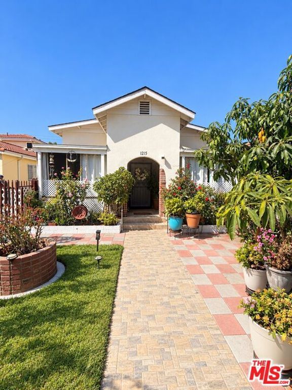 1215 W 59th Street, Los Angeles, CA 90044 — exterior