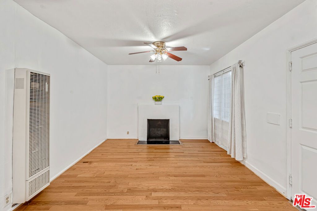1215 W 59th Street, Los Angeles, CA 90044 — photo 2