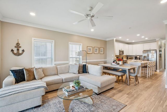 116 W 2nd Street, Folly Beach, SC 29439