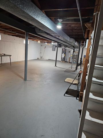 8605 S Calumet Avenue, Chicago, IL 60619