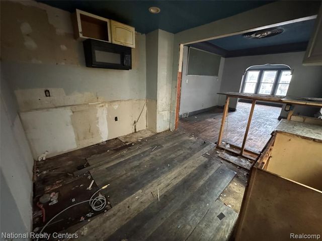 19559 Pelkey Street, Detroit, MI 48205