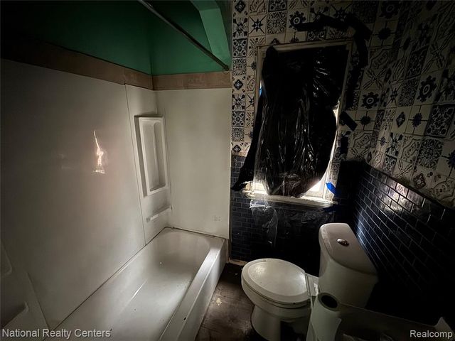 19559 Pelkey Street, Detroit, MI 48205